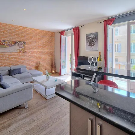 Appartement Moderne 3 Pieces Idealement Situe Centre De L! A2b22 Cannes