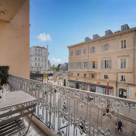 2 Balcon, Felix Faure-coeur De A2b022 Апартаменты
