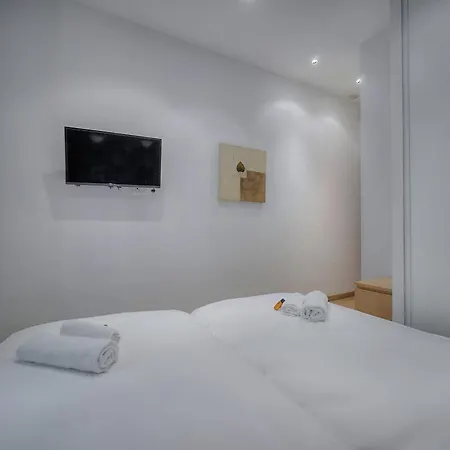 2 Balcon, Felix Faure-coeur De A2b022 Apartmán Cannes