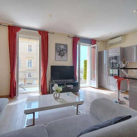 2 Balcon, Felix Faure-coeur De A2b022 Apartmán